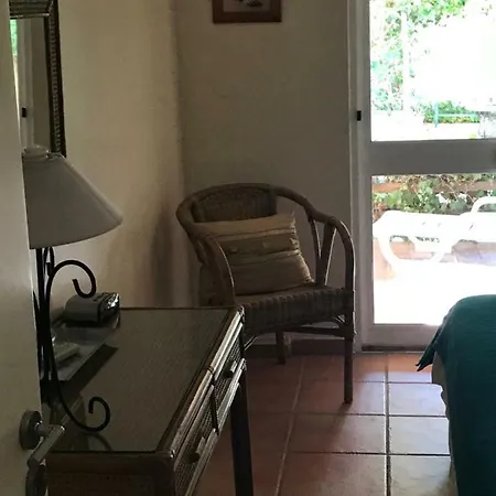 Nina And Paul's Place * Faro