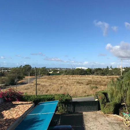 Nina And Paul's Place Faro